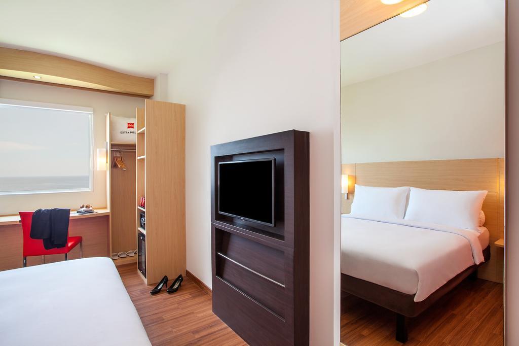 Ibis Manado City Center Boulevard Eksteriør billede