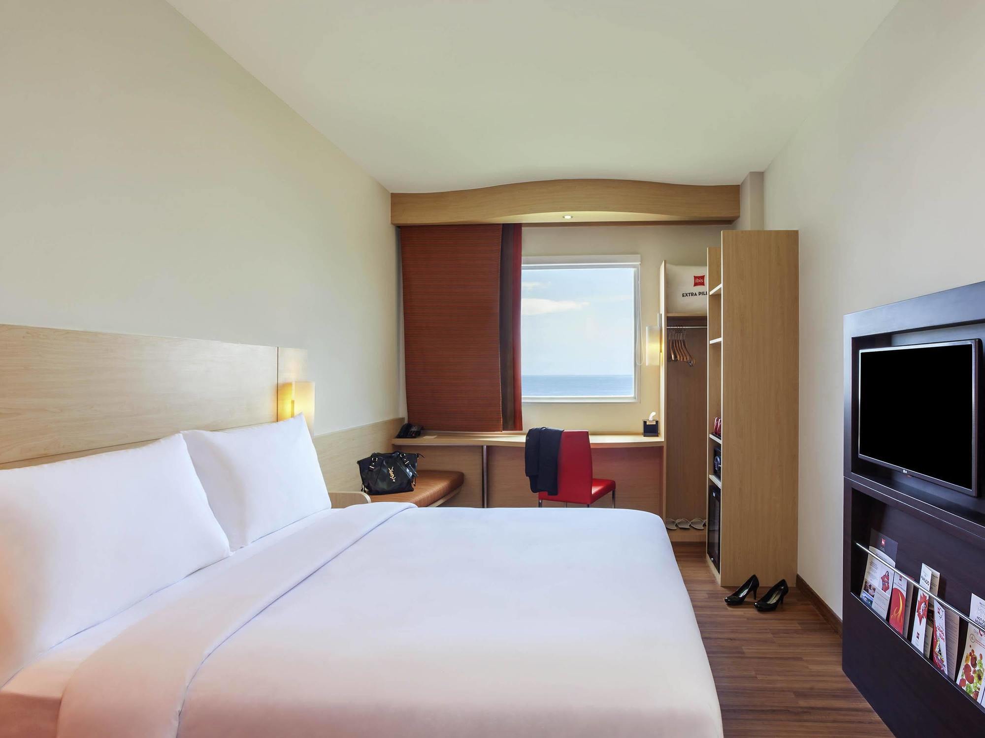 Ibis Manado City Center Boulevard Eksteriør billede